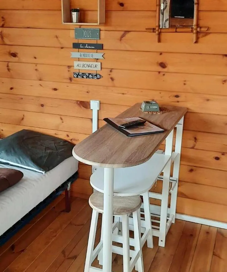 营地 West Camping 佩罗斯－吉雷克